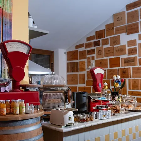 Rosa Tea Monteforte dʼAlpone