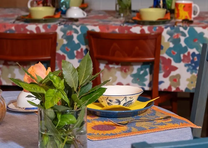 Rosa Tea Bed & Breakfast *