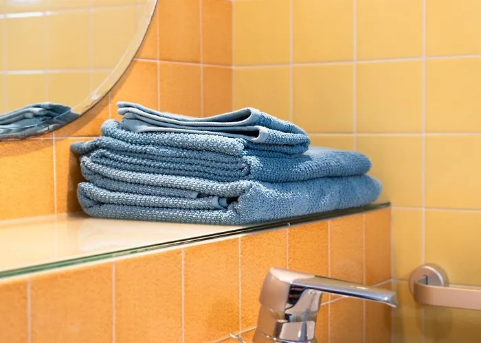 Rosa Tea Monteforte dʼAlpone